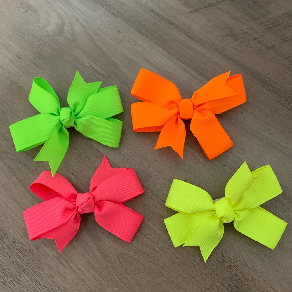 Neon Hair bows (lot of 4) used